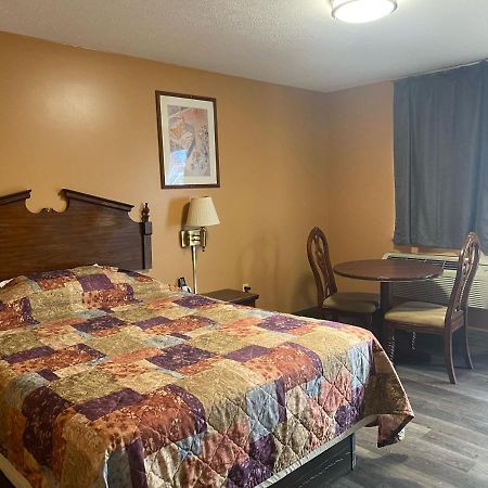 Hoosier Travel Lodge Jeffersonville Extérieur photo