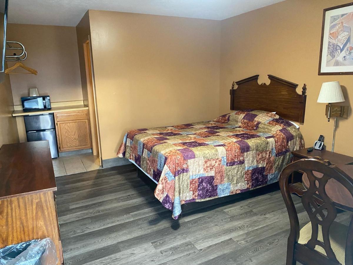 Hoosier Travel Lodge Jeffersonville Extérieur photo
